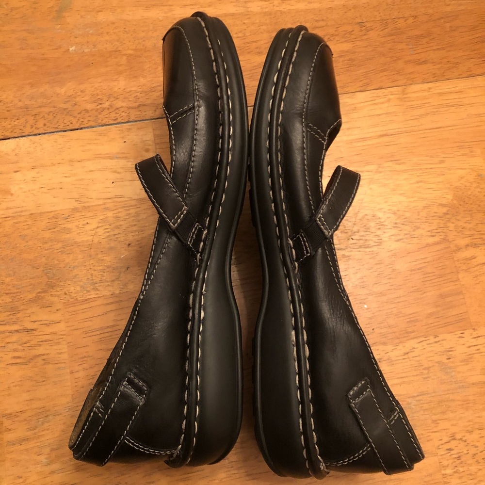 Naturalizer black leather Mary Janes nice outer condition please see photos 9M - Picture 6 of 11